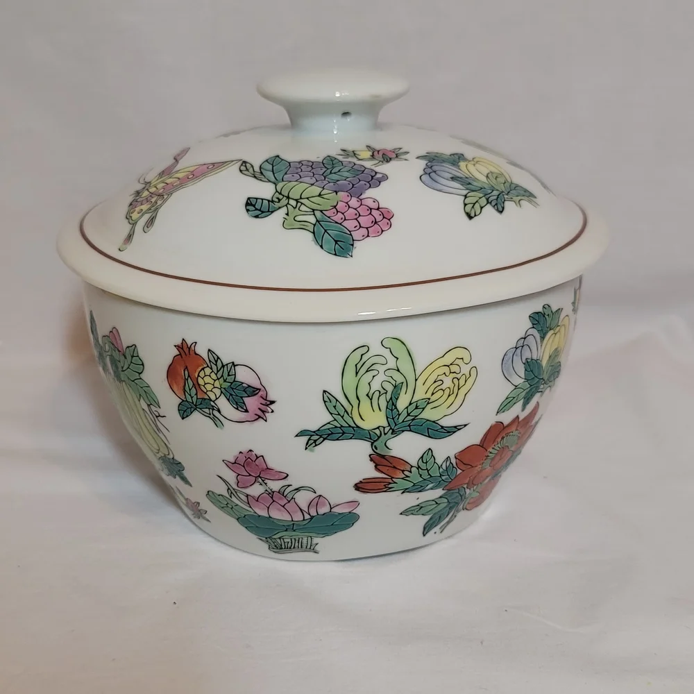 Williams Sonoma Floral Porcelain Lidded Bowl in White with Multicolor Flowers